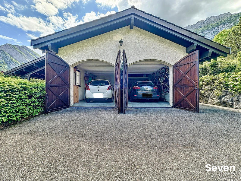 Maison - 158 m² - 6 pièces