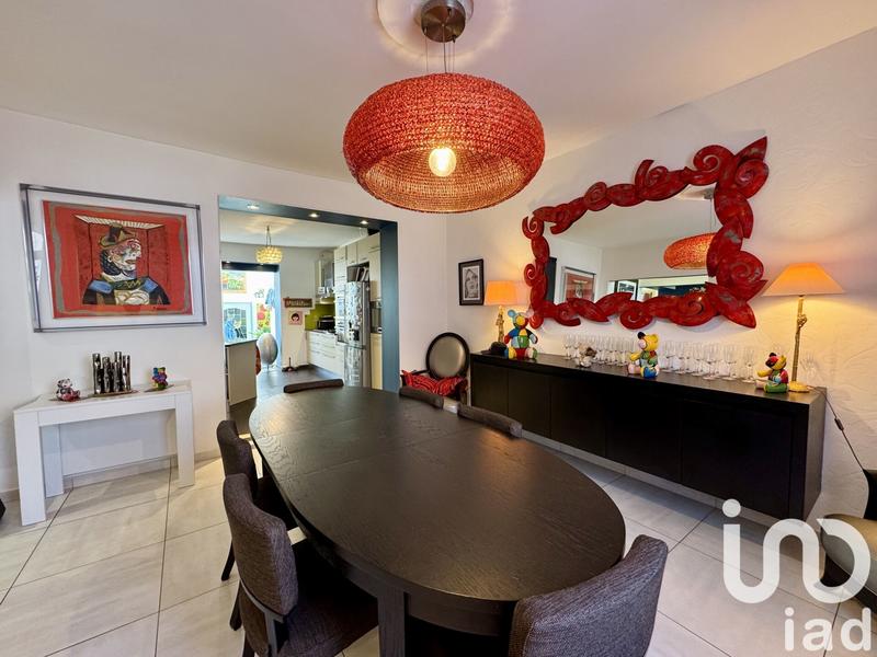 Maison - 257 m² - 12 pièces