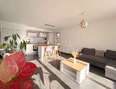 Appartement - 60 m² - 3 pièces