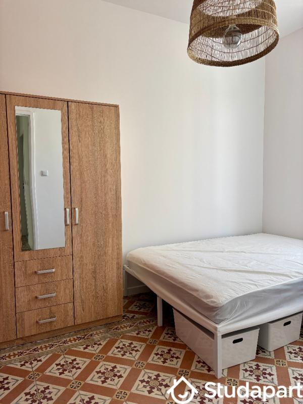 Chambre - 10 m² - 1 pièce