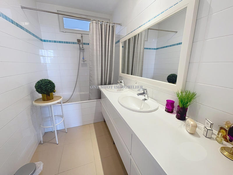 Appartement - 120 m² - 5 pièces