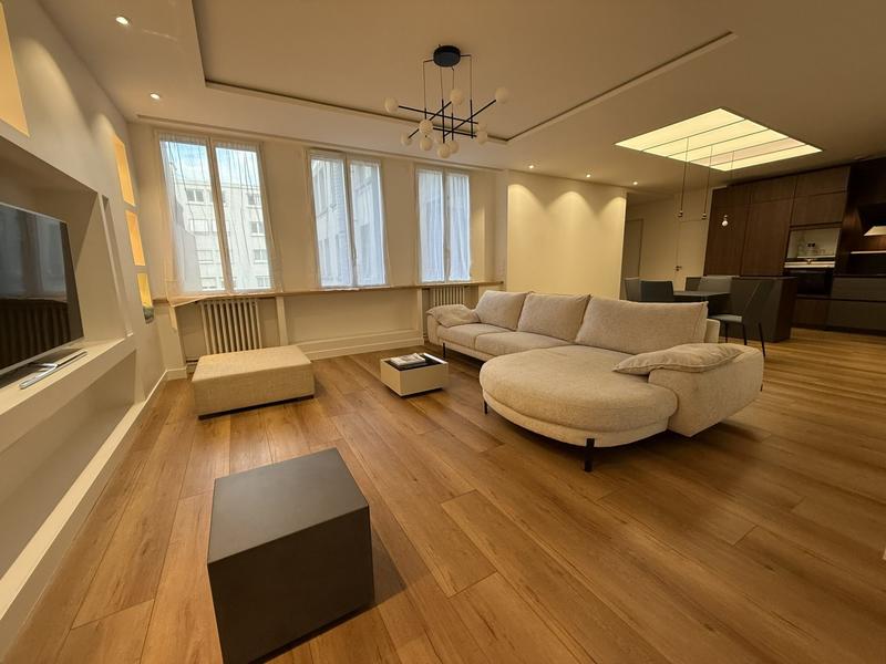 Appartement - 111 m² - 4 pièces