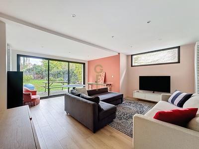 Maison - 180 m² - 7 pièces