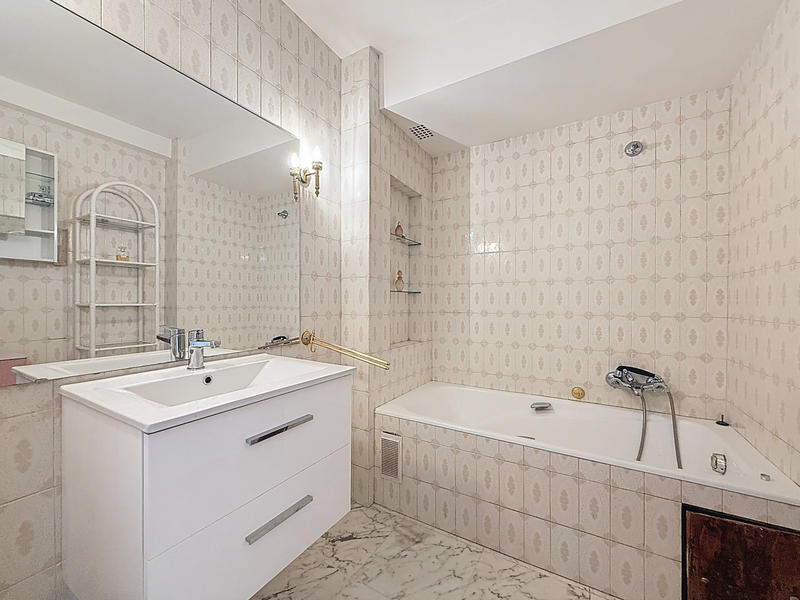 Appartement - 104 m² - 4 pièces