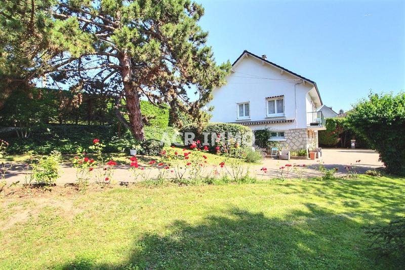 Maison - 145 m² - 6 pièces