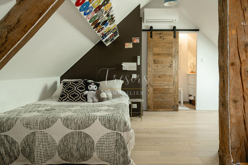 Appartement - 197 m² - 6 pièces