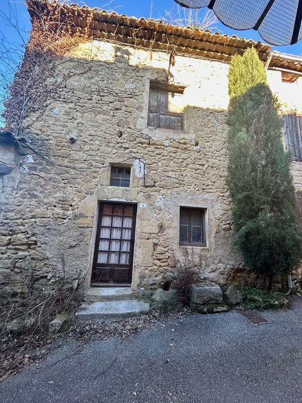 Maison de village - 90 m² - 4 pièces
