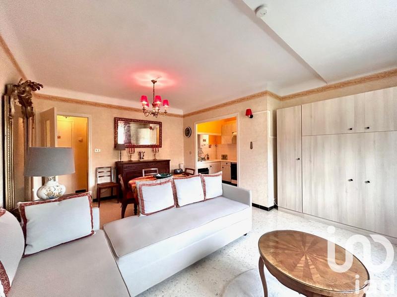 Studio - 37 m² - 1 pièce