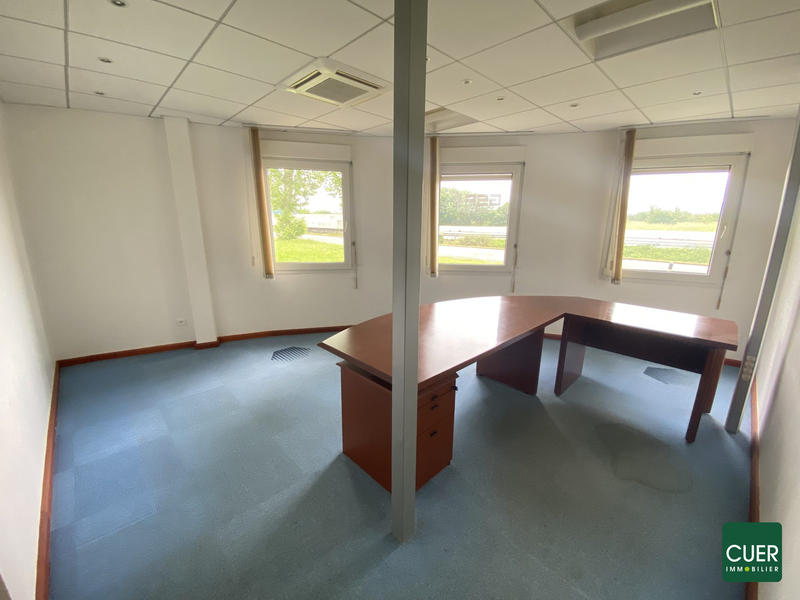 Local commercial - 209 m² - 5 pièces