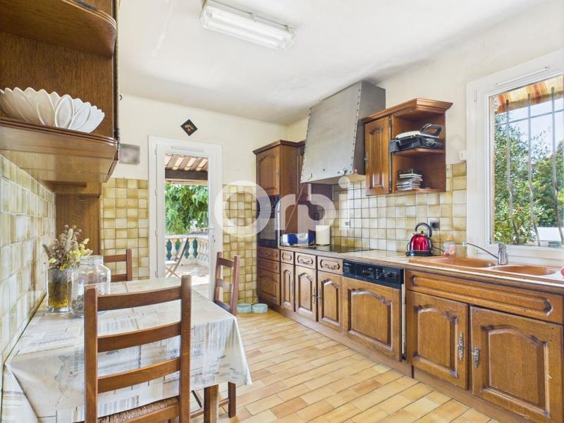 Villa - 280 m² - 8 pièces