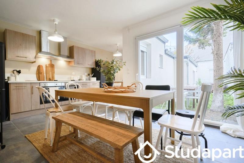 Chambre - 12 m² - 1 pièce