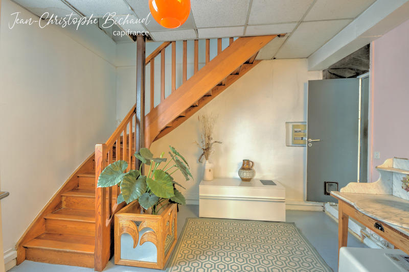 Loft - 275 m² - 5 pièces