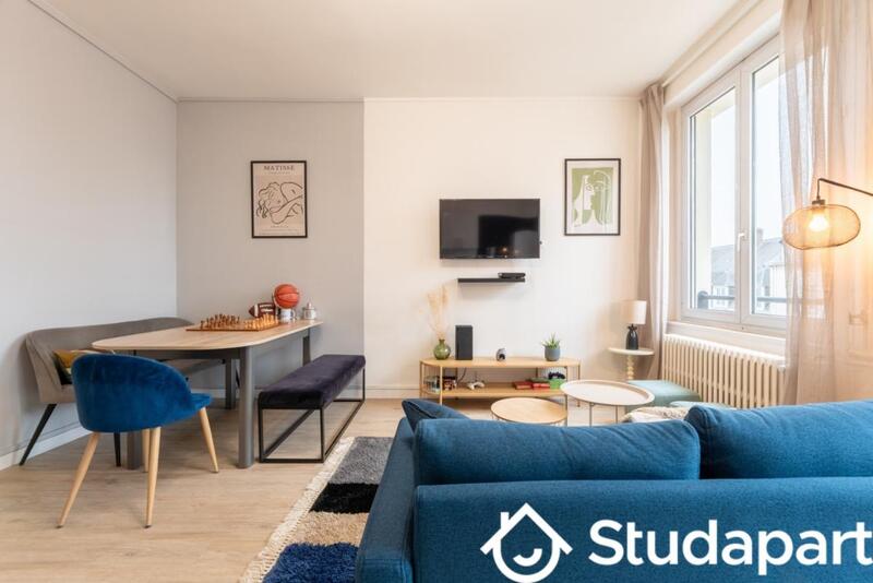 Chambre - 10 m² - 1 pièce