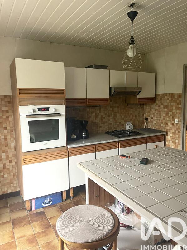 Maison - 85 m² - 5 pièces