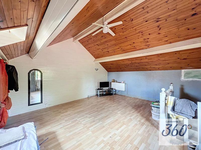 Maison - 185 m² - 7 pièces