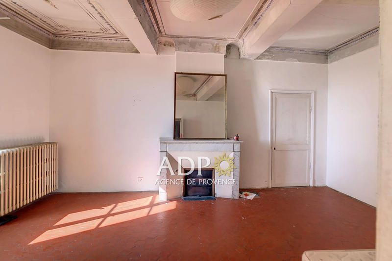 Maison - 186 m² - 8 pièces