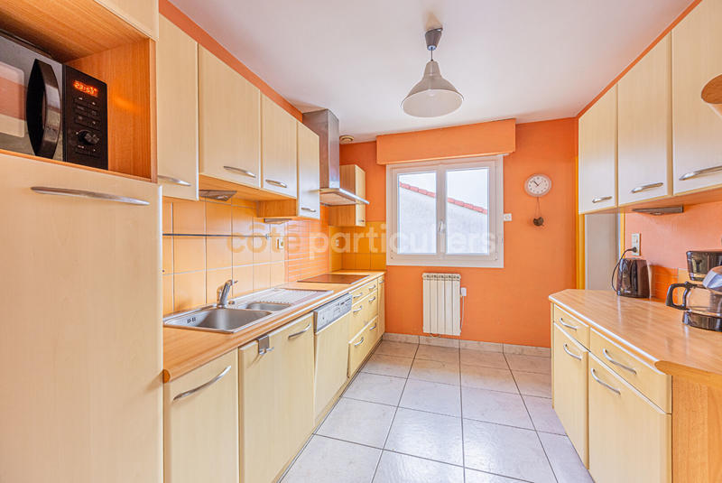 Maison - 95 m² - 5 pièces