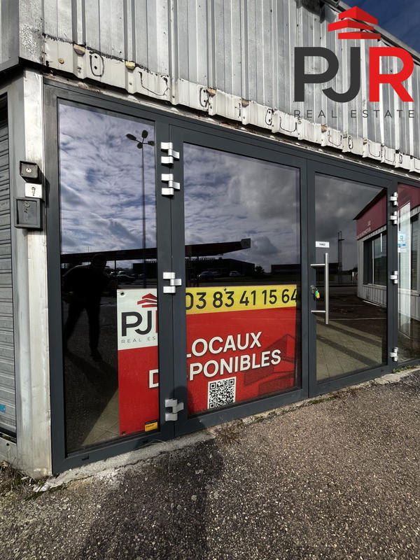 Local commercial - 366 m²