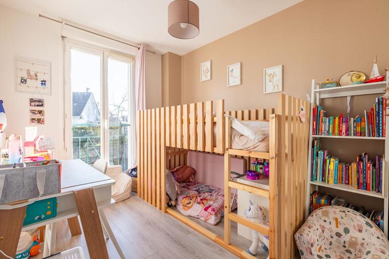 Pavillon - 77 m² - 4 pièces