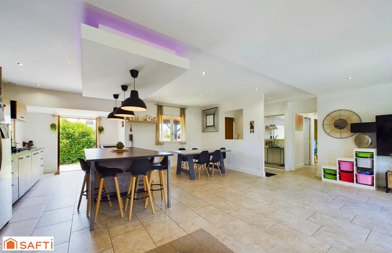 Maison - 110 m² - 4 pièces