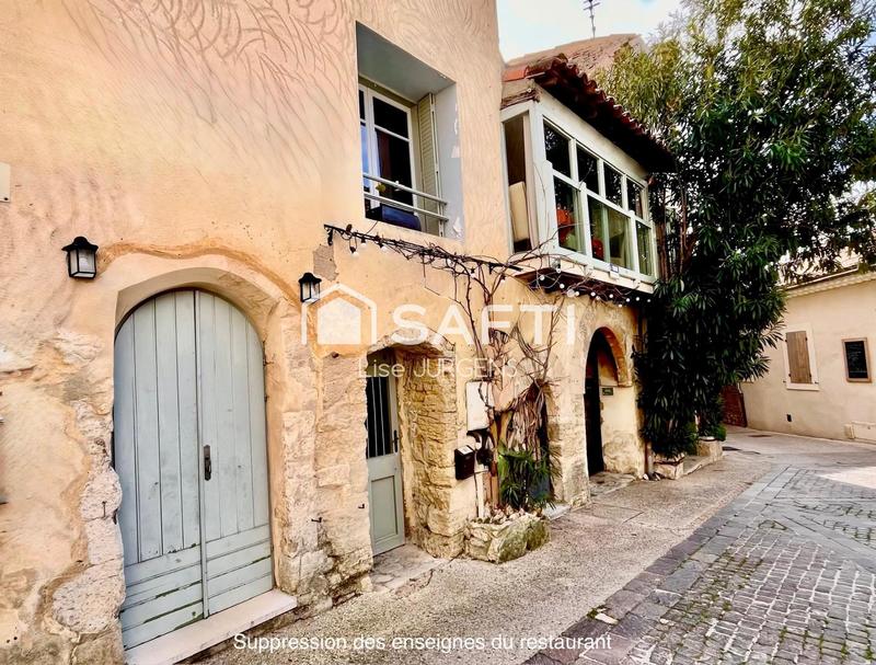 Maison - 180 m² - 5 pièces