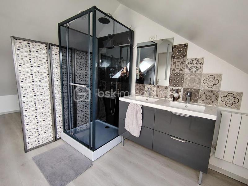 Maison - 133 m² - 7 pièces