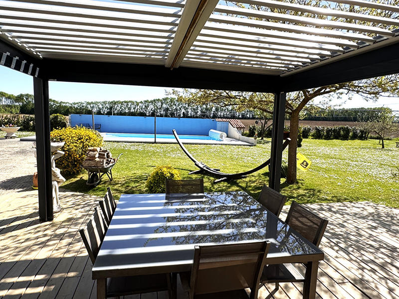 Maison - 470 m² - 6 pièces