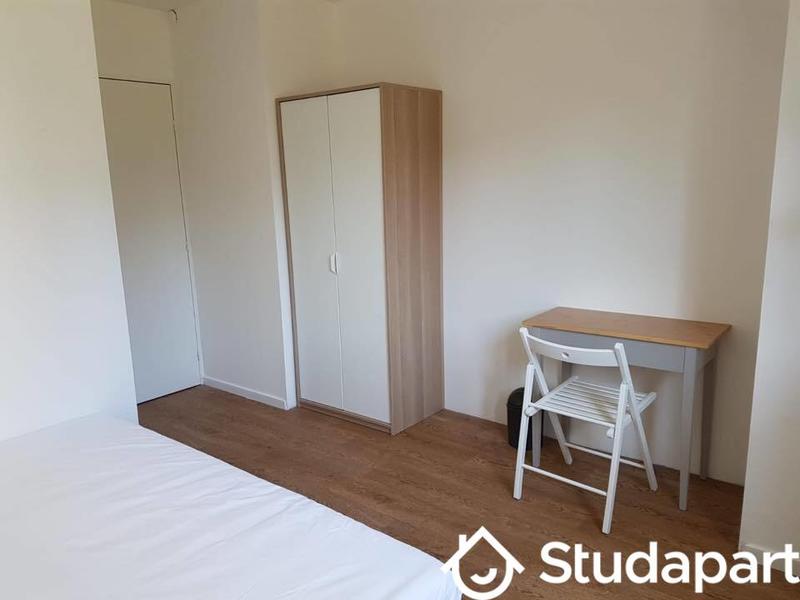 Appartement - 93 m² - 5 pièces