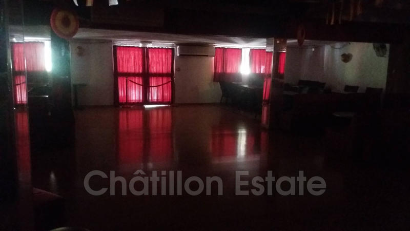 Fonds de commerce - Magasins - 4 200 m²