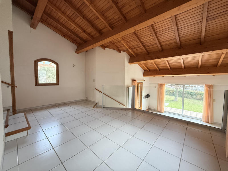 Maison - 140 m² - 5 pièces