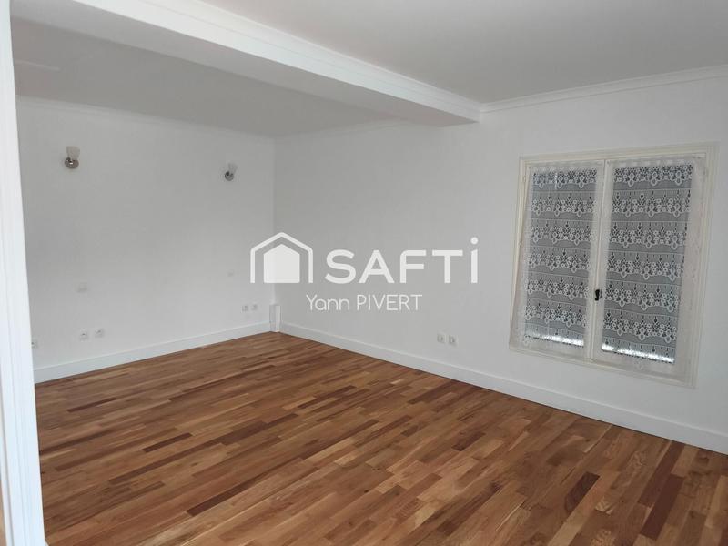 Maison - 210 m² - 7 pièces