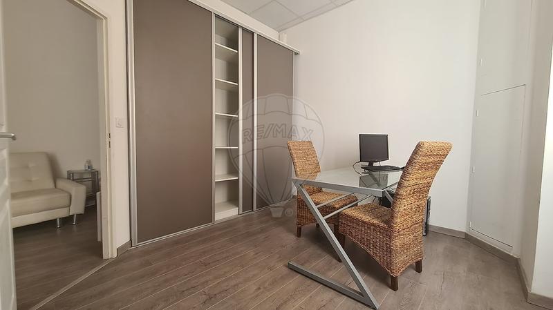 Bureau - 43 m² - 2 pièces