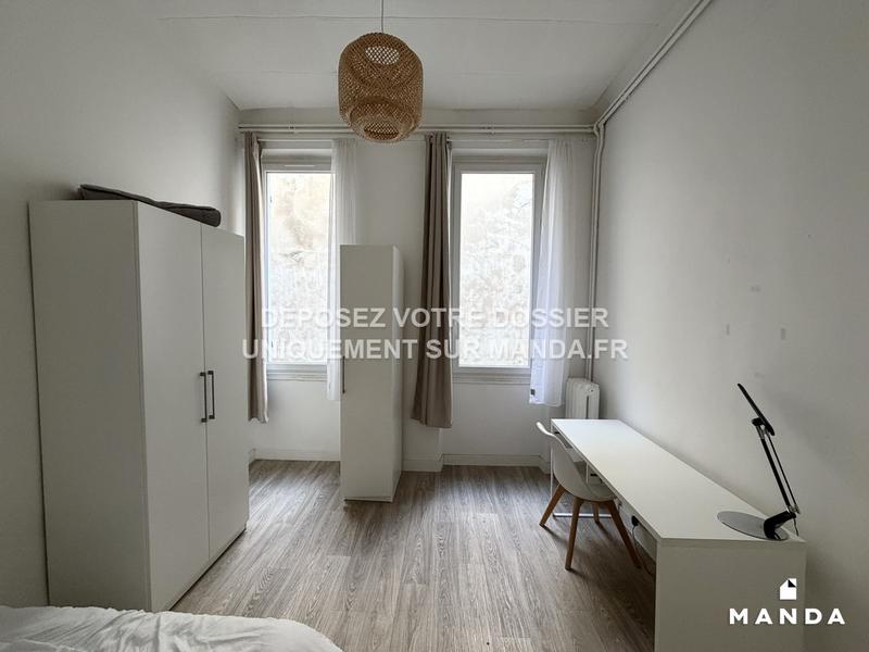 Chambre - 98 m² - 5 pièces