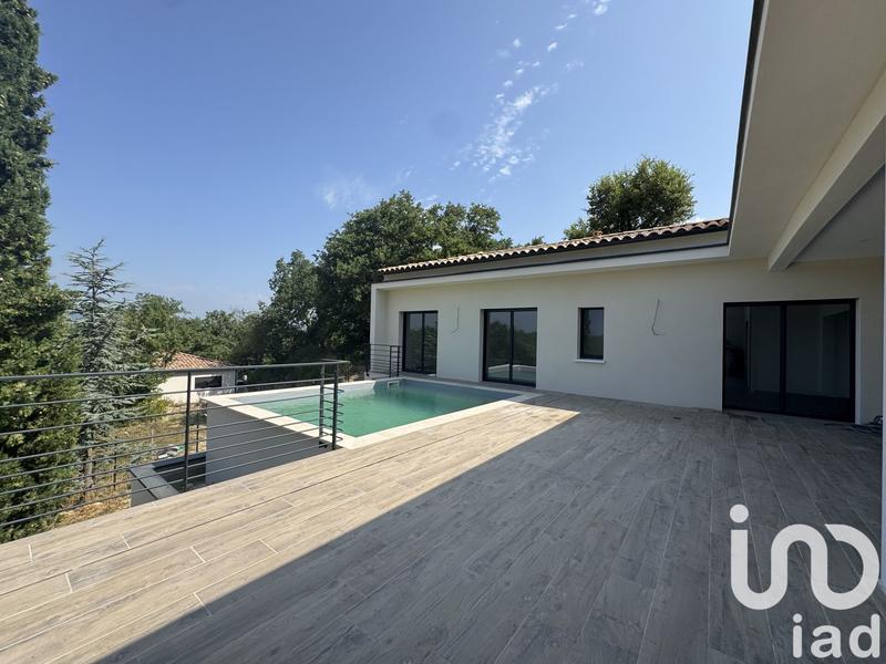 Maison - 130 m² - 5 pièces