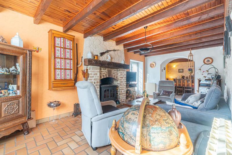 Maison - 90 m² - 5 pièces