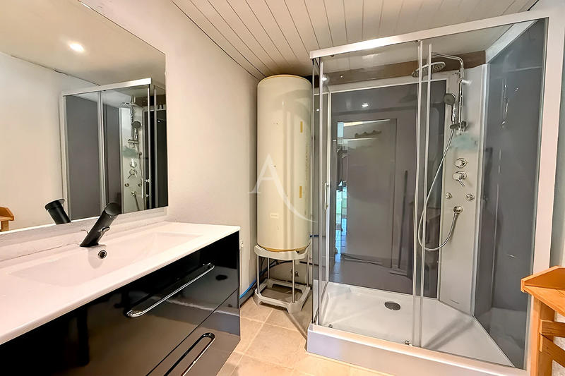 Maison - 97 m² - 3 pièces