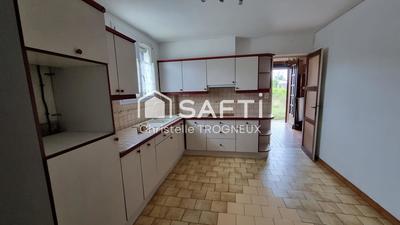 Maison - 140 m² - 5 pièces