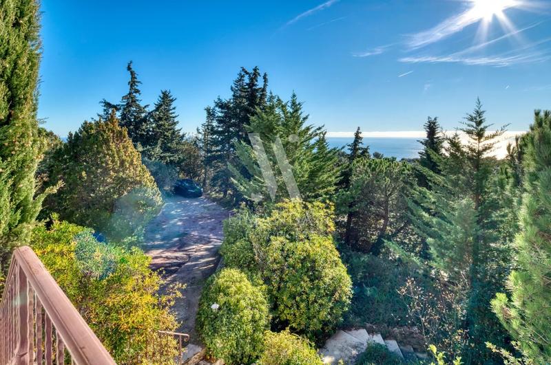 Villa - 178 m² - 6 pièces