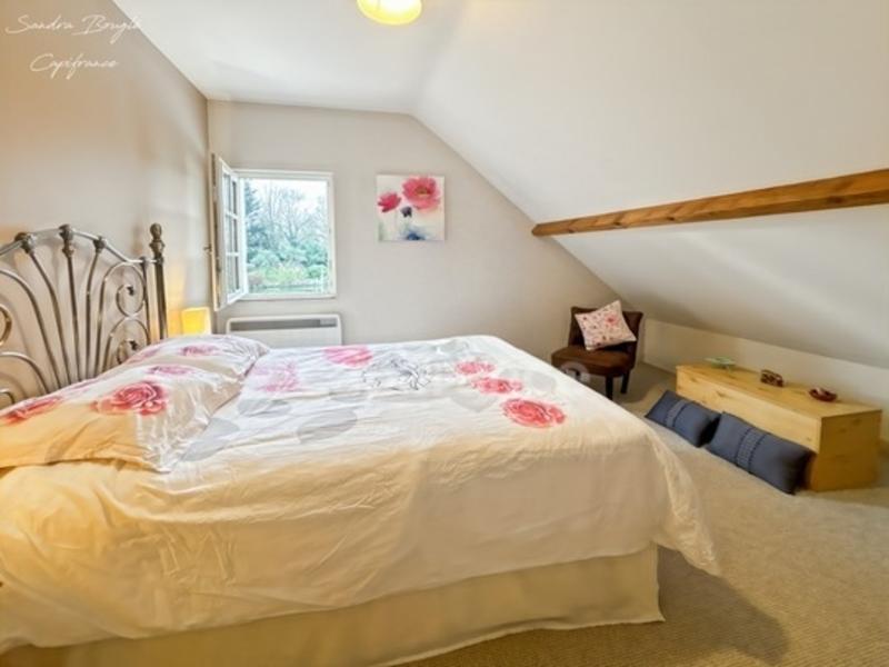 Maison - 228 m² - 8 pièces