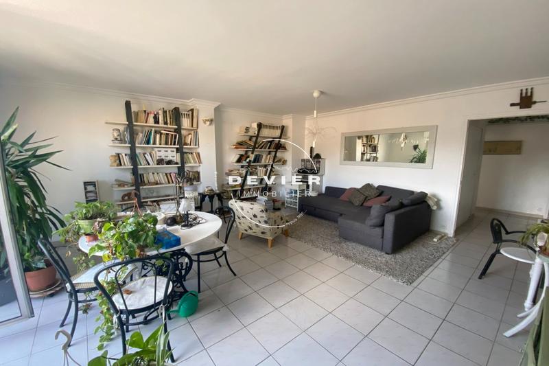 Appartement - 85 m² - 4 pièces