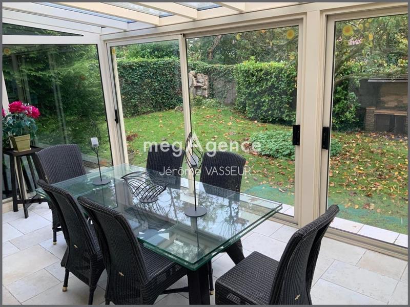 Maison - 224 m² - 7 pièces