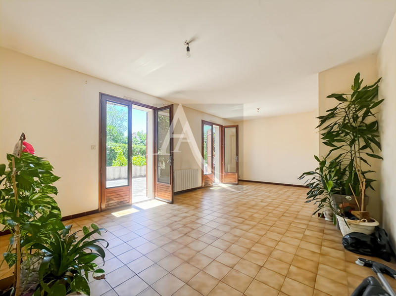 Maison - 86 m² - 5 pièces