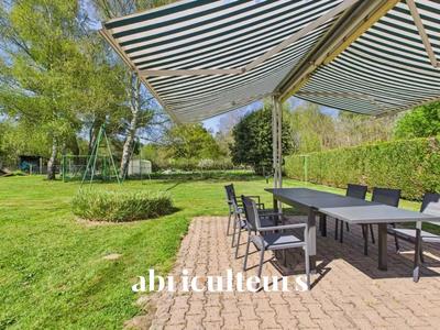 Maison - 96 m² - 7 pièces