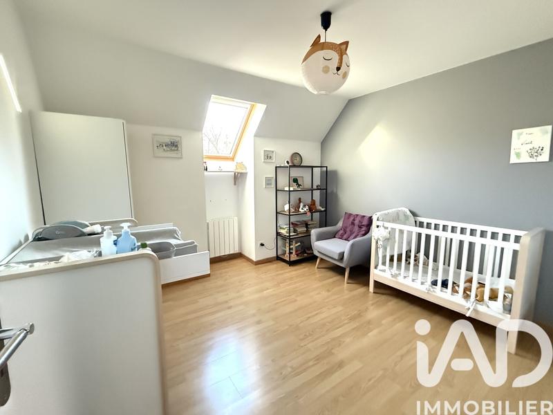 Maison - 93 m² - 5 pièces