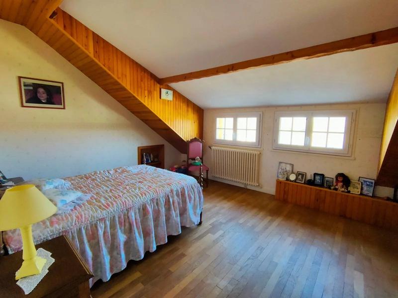 Maison - 162 m² - 7 pièces