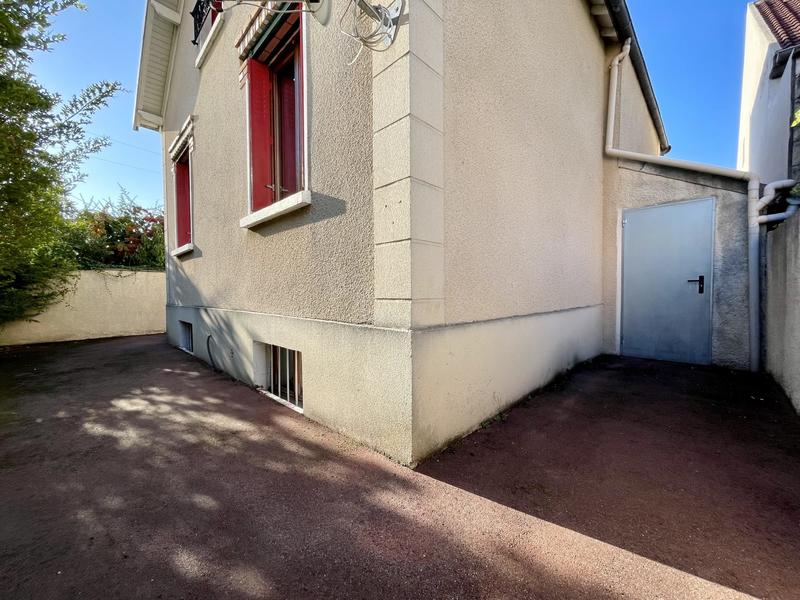 Maison - 141 m² - 5 pièces