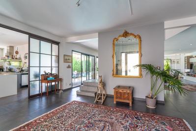 Maison - 450 m² - 9 pièces