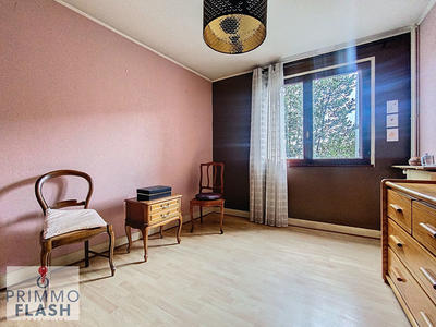 Appartement - 95 m² - 5 pièces