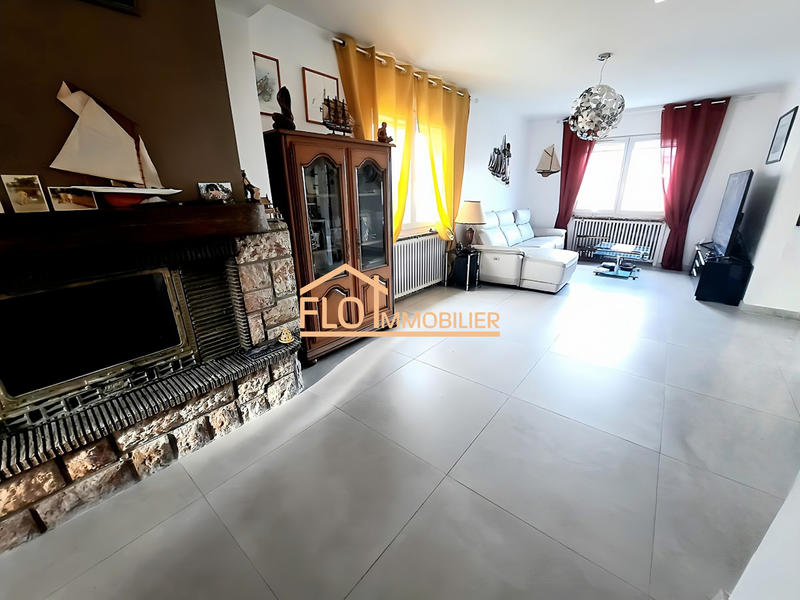 Maison - 158 m² - 7 pièces