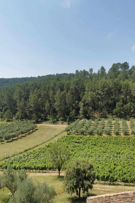 Maison - 220 m² - 7 pièces